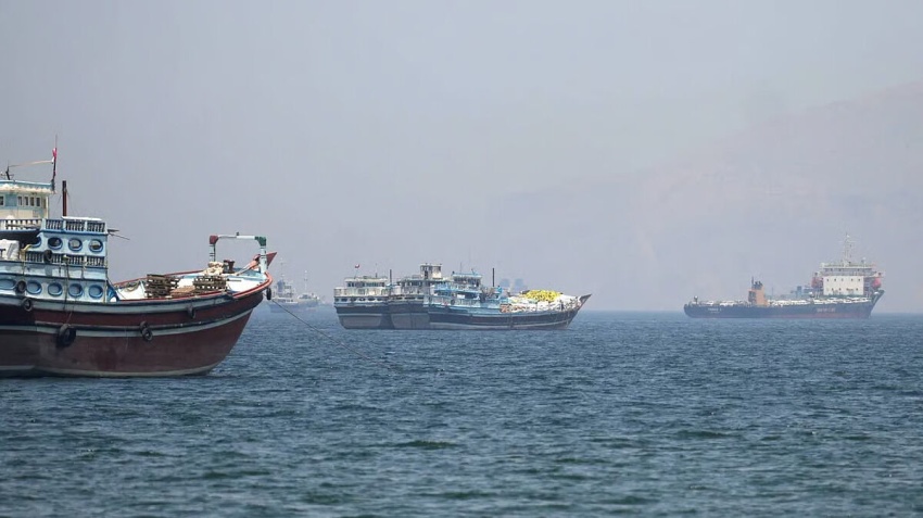طهران تلزم السفن بمسارات محددة في مضيق هرمز وتحذر من التدخلات العسكرية - طهران تلزم السفن بمسارات محددة في مضيق هرمز وتحذر من التدخلات العسكرية - طهران تلزم السفن بمسارات محددة في مضيق هرمز وتحذر من التدخلات العسكرية - طهران تلزم السفن بمسارات محددة في مضيق هرمز وتحذر من التدخلات العسكرية - طهران تلزم السفن بمسارات محددة في مضيق هرمز وتحذر من التدخلات العسكرية - Tehran Mandates Designated Routes for Ships in the Strait of Hormuz, Warns Against Military Intervention - Tehran Mandates Designated Routes for Ships in the Strait of Hormuz, Warns Against Military Intervention