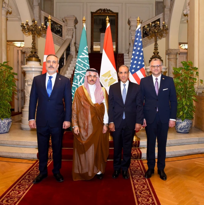 مباحثات ثلاثية بين مصر والسعودية وتركيا لتعزيز التنسيق المشترك ودعم الاستقرار الإقليمي - مباحثات ثلاثية بين مصر والسعودية وتركيا لتعزيز التنسيق المشترك ودعم الاستقرار الإقليمي - مباحثات ثلاثية بين مصر والسعودية وتركيا لتعزيز التنسيق المشترك ودعم الاستقرار الإقليمي - مباحثات ثلاثية بين مصر والسعودية وتركيا لتعزيز التنسيق المشترك ودعم الاستقرار الإقليمي - مباحثات ثلاثية بين مصر والسعودية وتركيا لتعزيز التنسيق المشترك ودعم الاستقرار الإقليمي - Trilateral Talks Between Egypt, Saudi Arabia, and Turkey to Enhance Coordination and Regional Stability - Trilateral Talks Between Egypt, Saudi Arabia, and Turkey to Enhance Coordination and Regional Stability