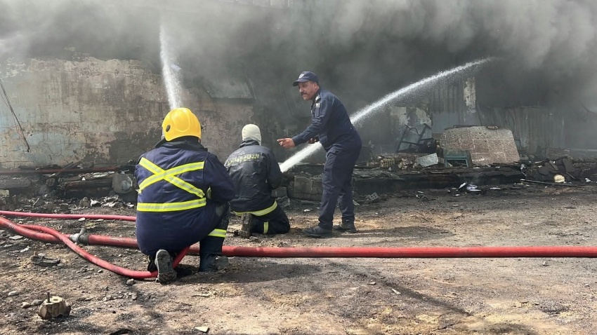فرق الدفاع المدني تسيطر على حريق في مقر أمني جنوبي العاصمة بغداد - فرق الدفاع المدني تسيطر على حريق في مقر أمني جنوبي العاصمة بغداد - فرق الدفاع المدني تسيطر على حريق في مقر أمني جنوبي العاصمة بغداد - فرق الدفاع المدني تسيطر على حريق في مقر أمني جنوبي العاصمة بغداد - فرق الدفاع المدني تسيطر على حريق في مقر أمني جنوبي العاصمة بغداد - Civil Defense Teams Control Fire at a Security Headquarters South of Baghdad - Civil Defense Teams Control Fire at a Security Headquarters South of Baghdad
