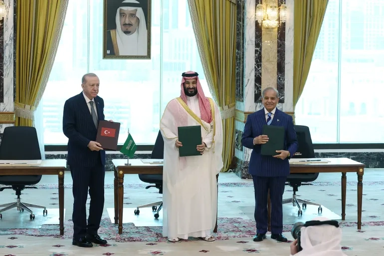 السعودية وتركيا وباكستان تعلن تأسيس أمانة عامة لتعزيز التعاون الدفاعي المشترك - السعودية وتركيا وباكستان تعلن تأسيس أمانة عامة لتعزيز التعاون الدفاعي المشترك - السعودية وتركيا وباكستان تعلن تأسيس أمانة عامة لتعزيز التعاون الدفاعي المشترك - السعودية وتركيا وباكستان تعلن تأسيس أمانة عامة لتعزيز التعاون الدفاعي المشترك - السعودية وتركيا وباكستان تعلن تأسيس أمانة عامة لتعزيز التعاون الدفاعي المشترك - Saudi Arabia, Turkey, and Pakistan Announce Secretariat to Enhance Joint Defense Cooperation - Saudi Arabia, Turkey, and Pakistan Announce Secretariat to Enhance Joint Defense Cooperation
